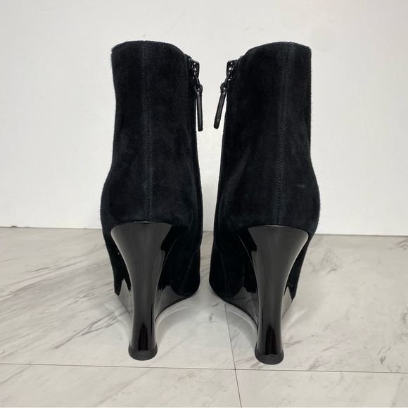 Tory Burch Sculpted Wedge Heel Pointed Toe Black Suede Bootie 6 1/2 M - Picture 3 of 14